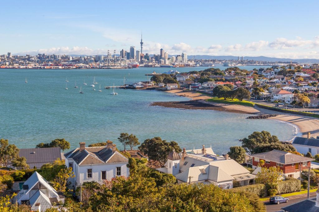 Auckland rates rise 7.9%